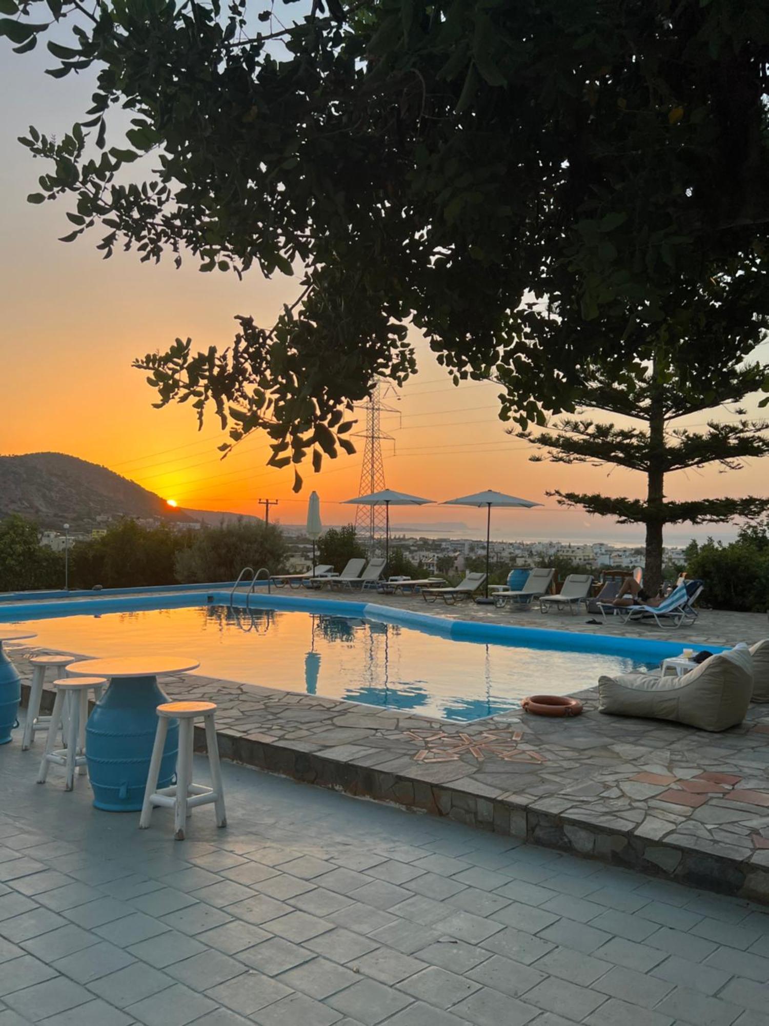 Silia Suites Malia  Bagian luar foto