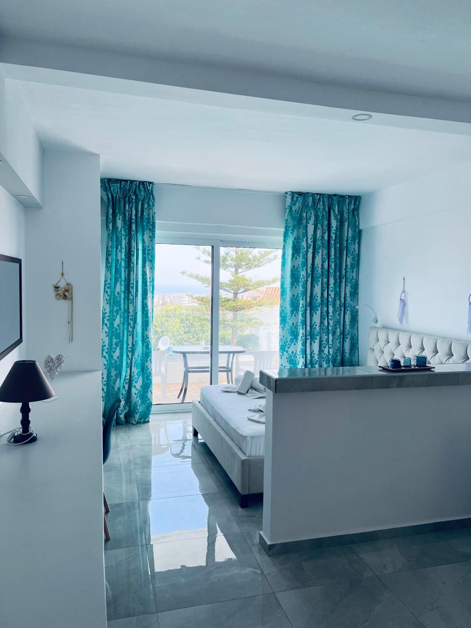 Silia Suites Malia  Bagian luar foto