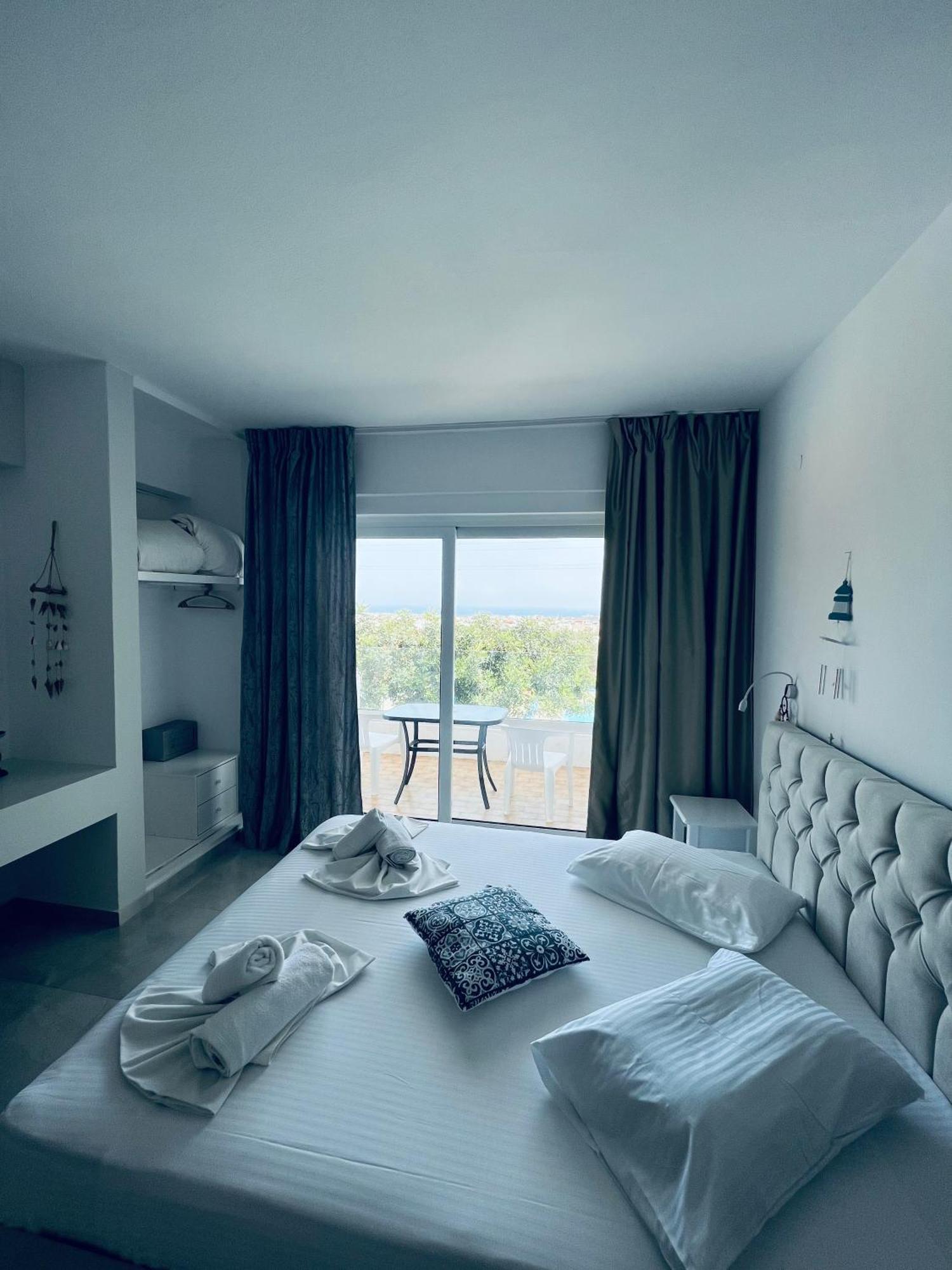 Silia Suites Malia  Bagian luar foto