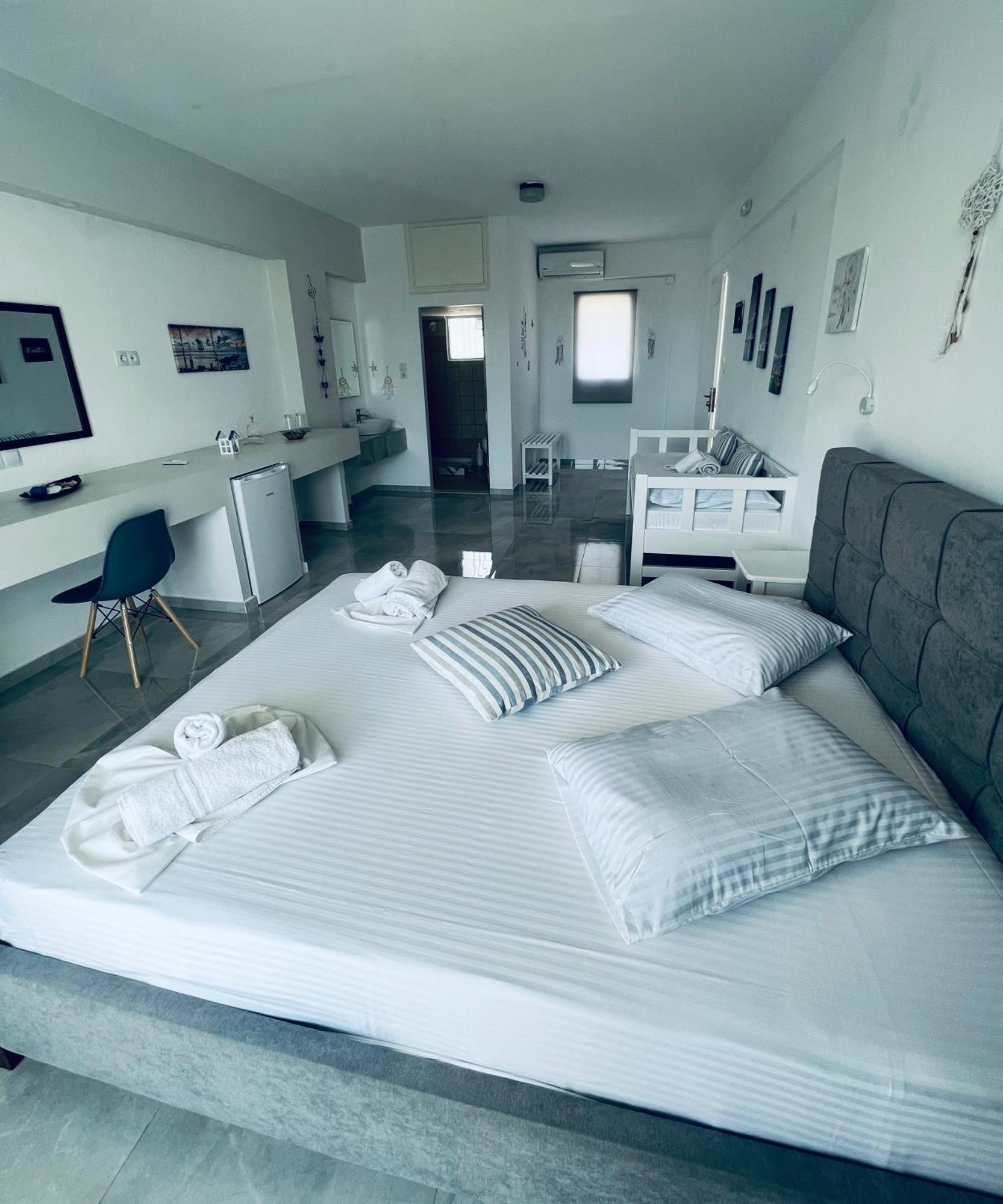 Silia Suites Malia  Bagian luar foto