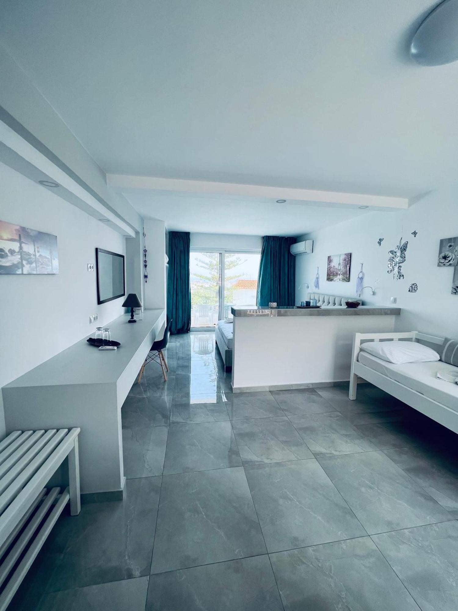 Silia Suites Malia  Bagian luar foto
