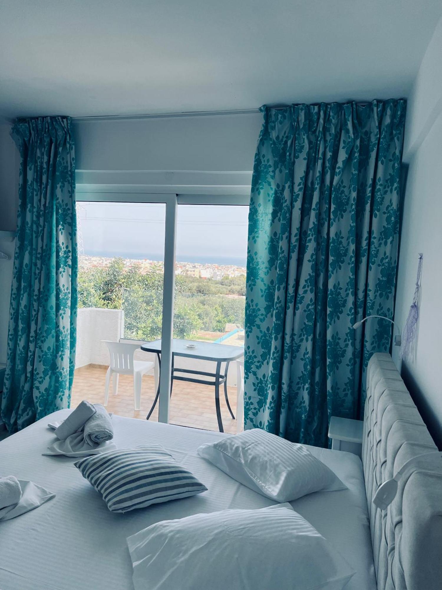 Silia Suites Malia  Bagian luar foto